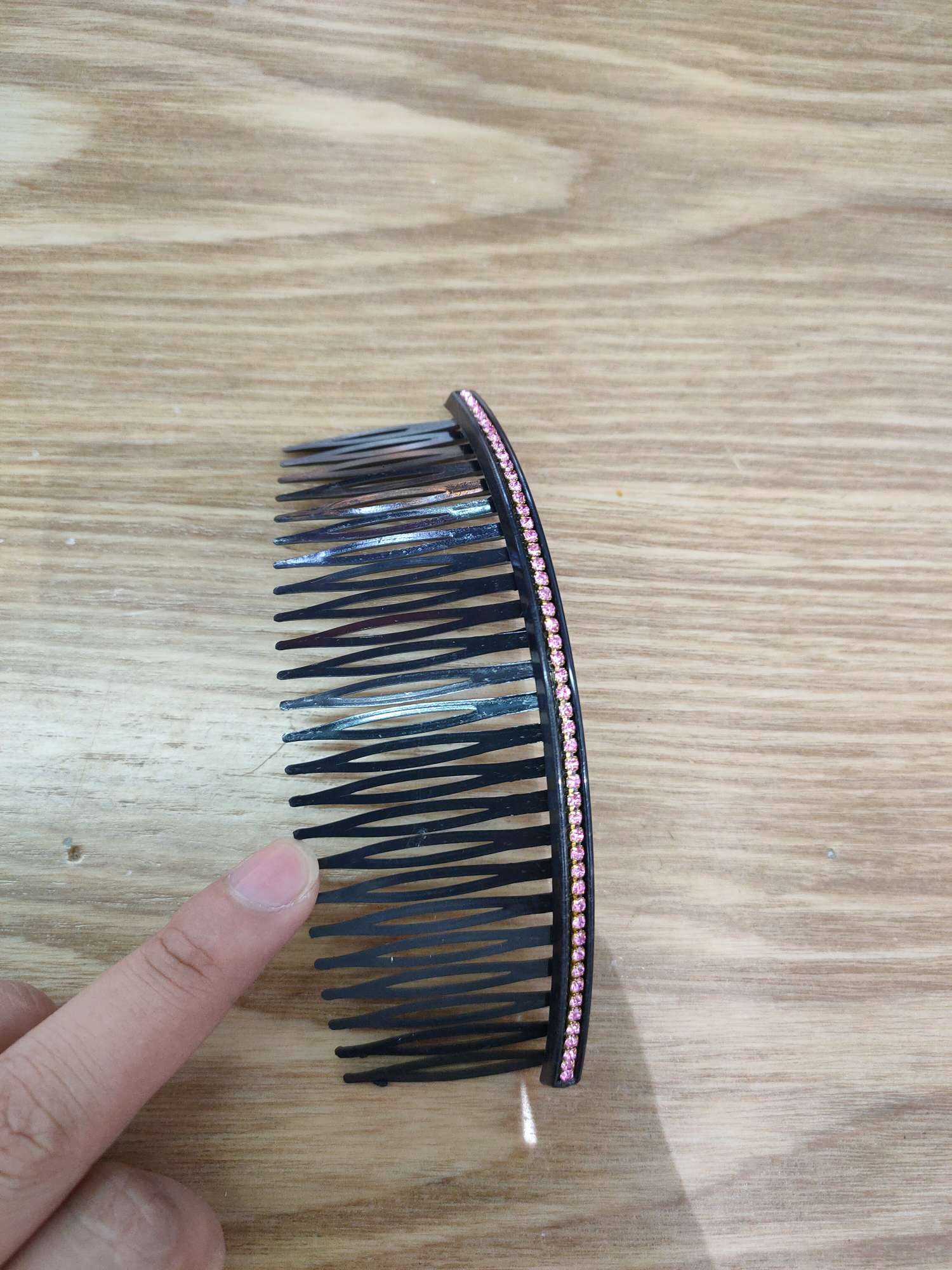 Single Row Hair Comb Korea Bangs Hair Clip Hair Accessories Korea Korea Simple Drill Hair Comb Insert Comb Women's Hair Clip Disc Hair Clip Hair Clip Application Scenario