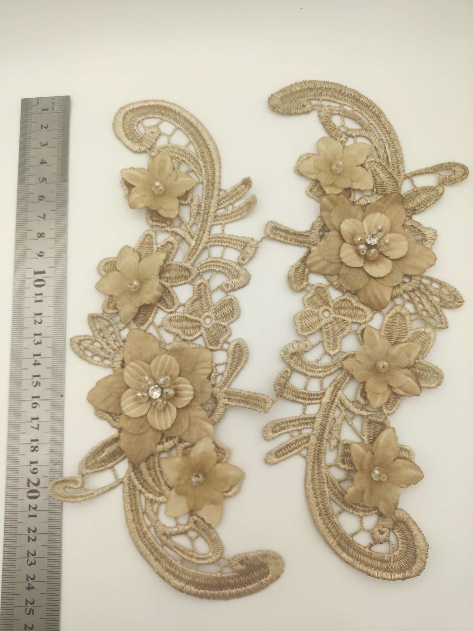 Polyester-polyester double-flower hand-stitched beaded flower clothing accessories, DIY collar flower wedding dress decoration 1-13 details Picture