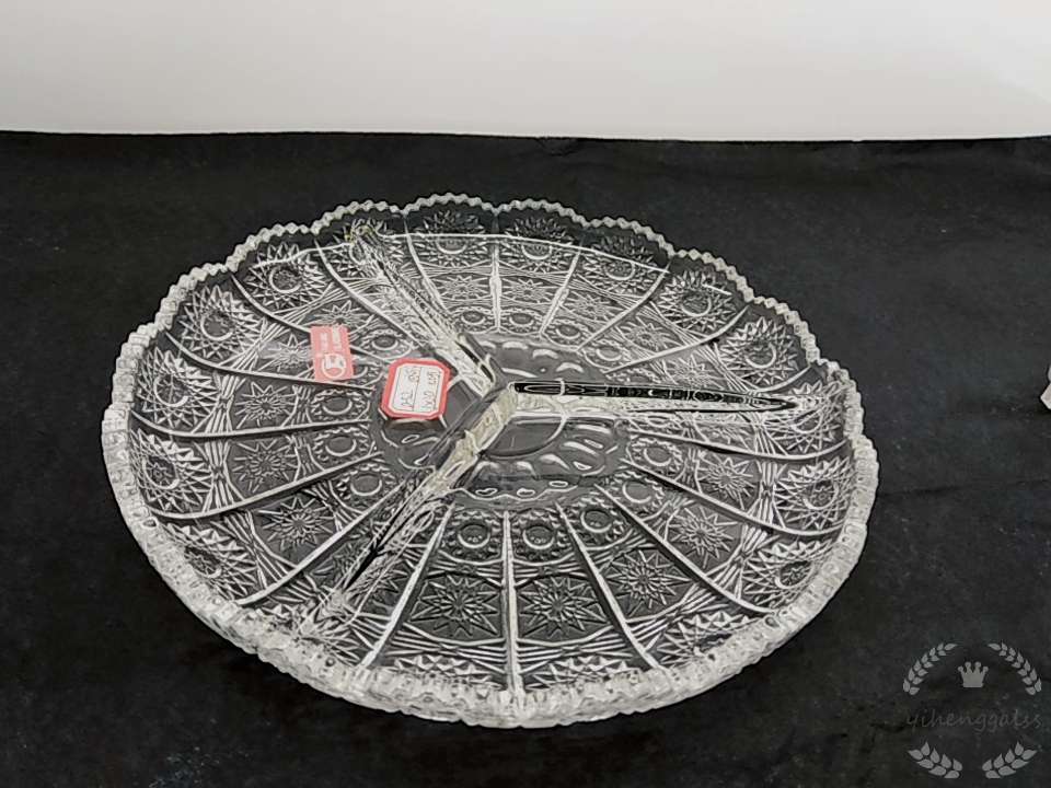 Factory direct sale of lead-free glass engraved lattice fruit platter d52 Specification image