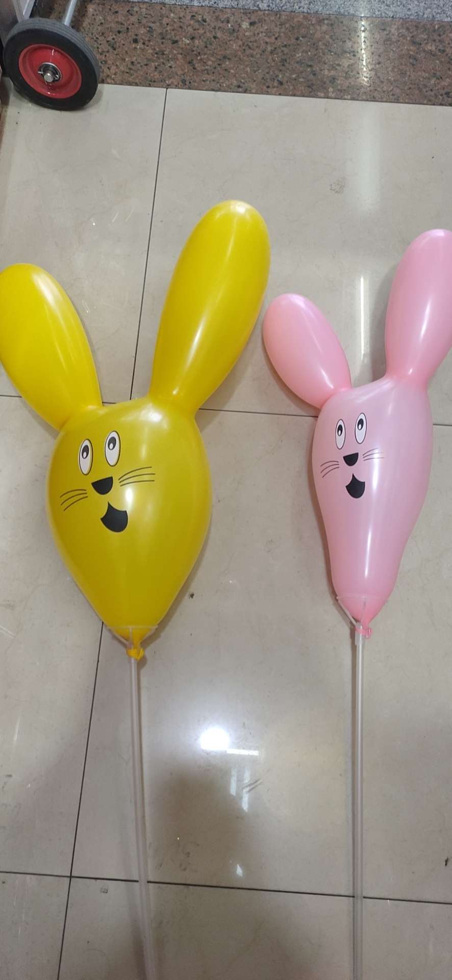 rabbit head balloon, easy to inflate图