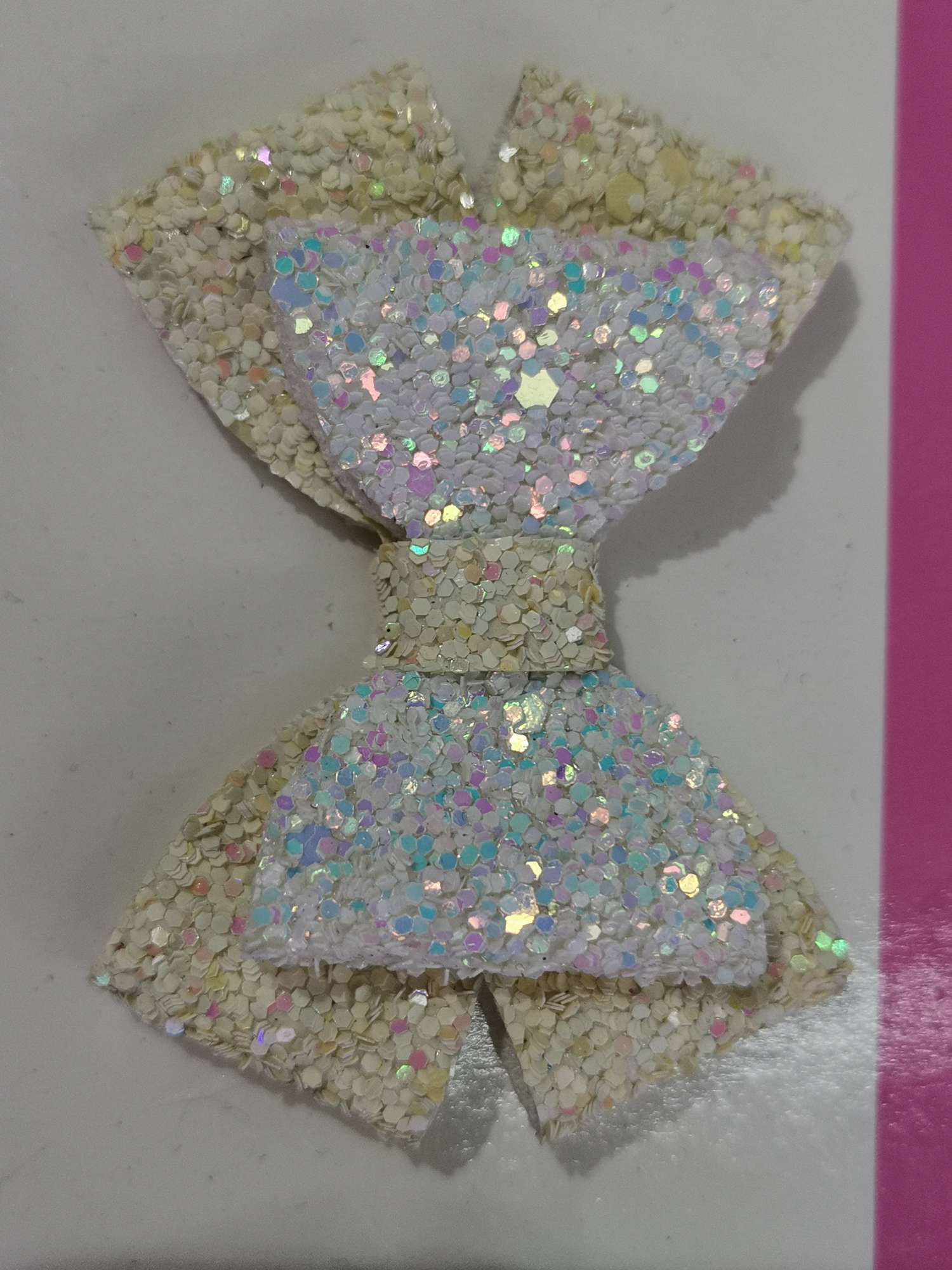 Double four-leaf flower bow Tie No. 13 Application Scenario