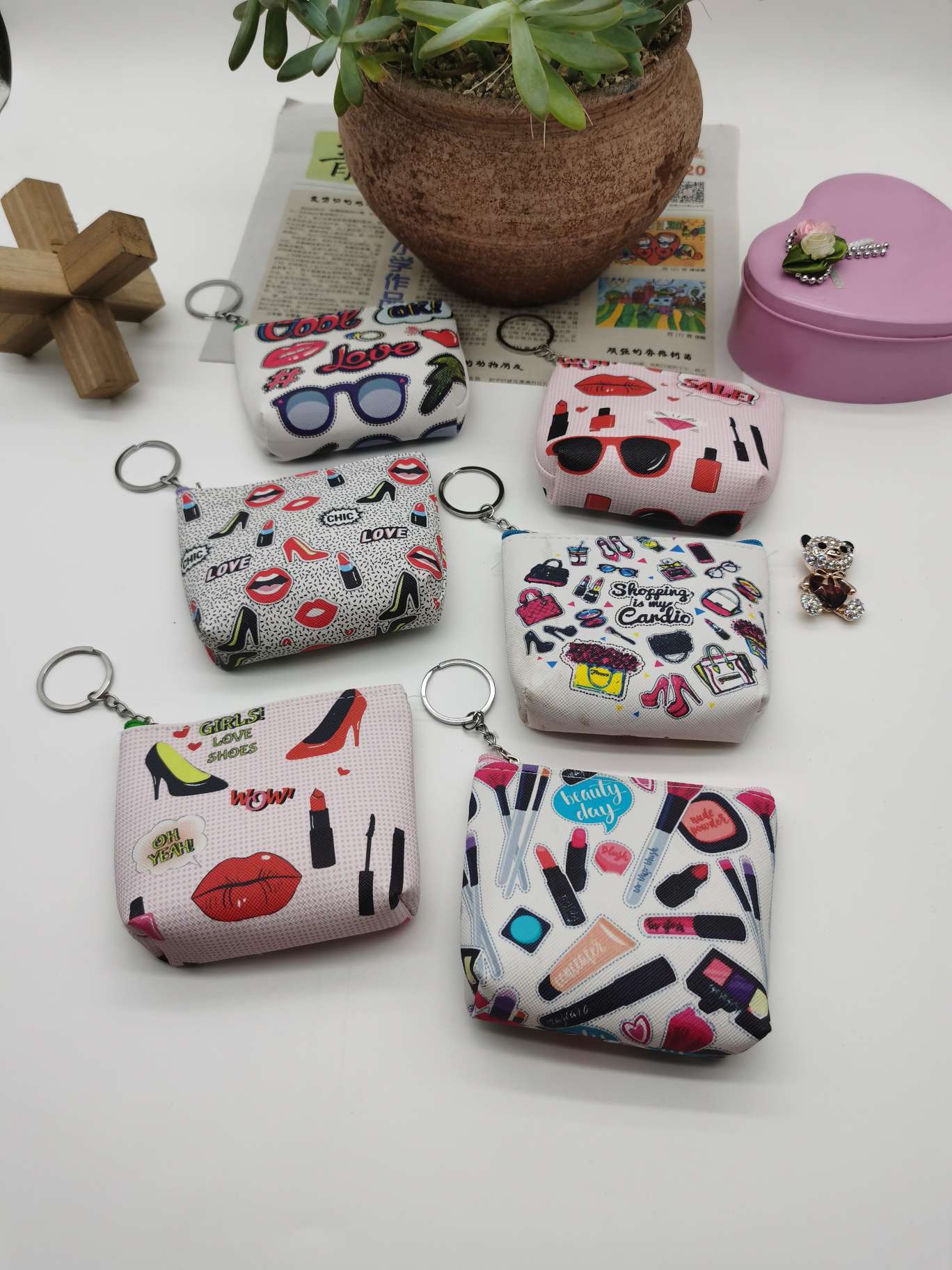 印化妆品小包子