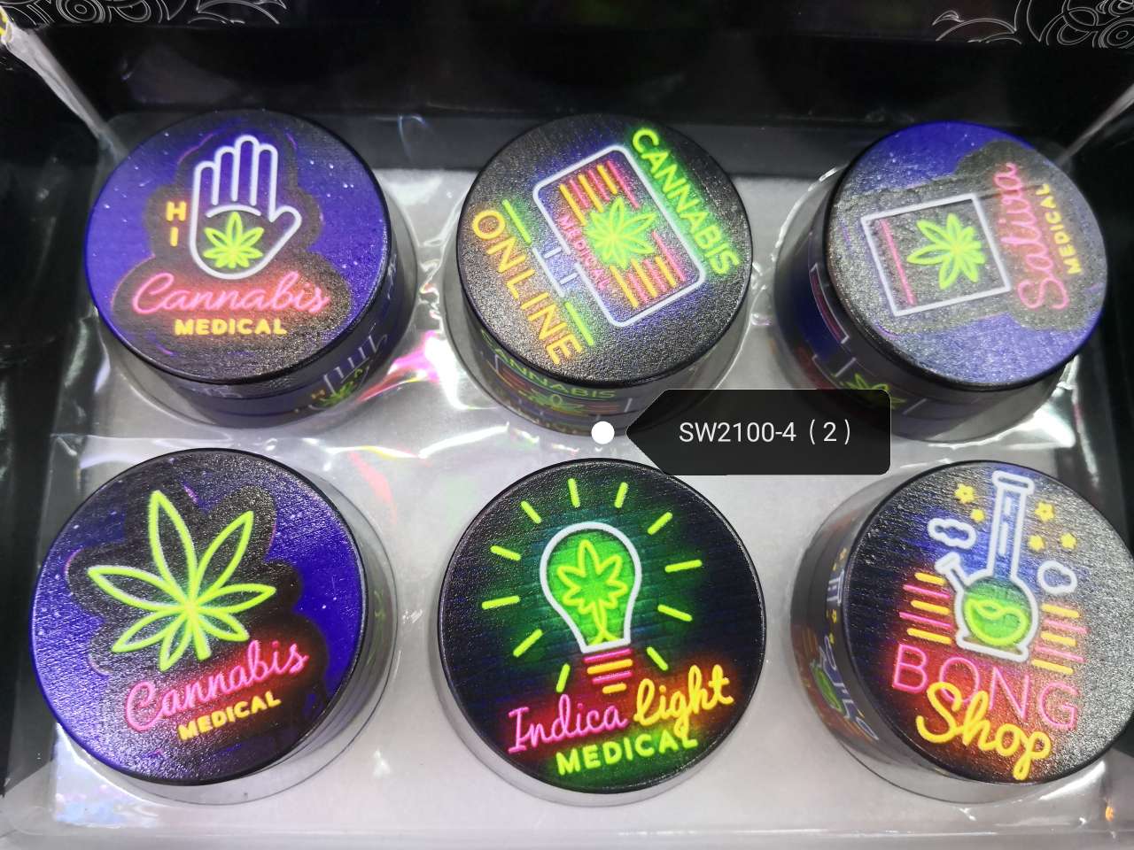 SW2100四层彩印磨烟器 十几款系列图案供选择 直径50mm 一件144个起做细节图