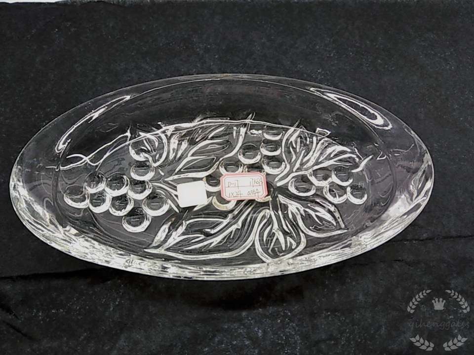 Factory direct sale of lead-free glass fish-shaped grape flower and fruit platter D17 details Picture