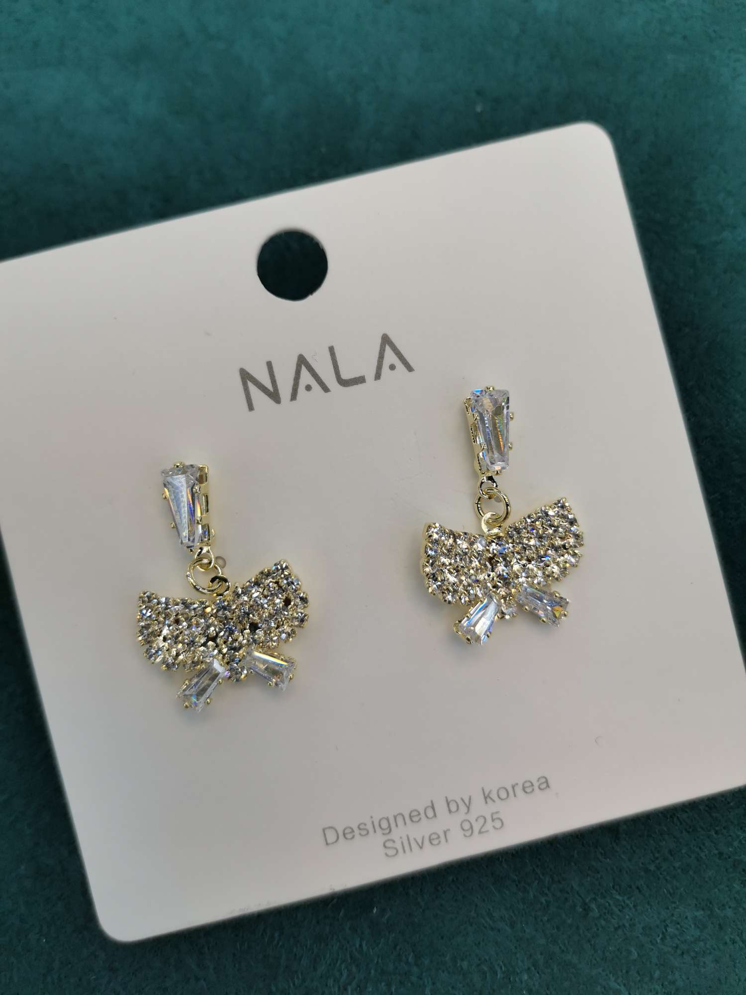 Korean sweet butterfly earrings thumbnail