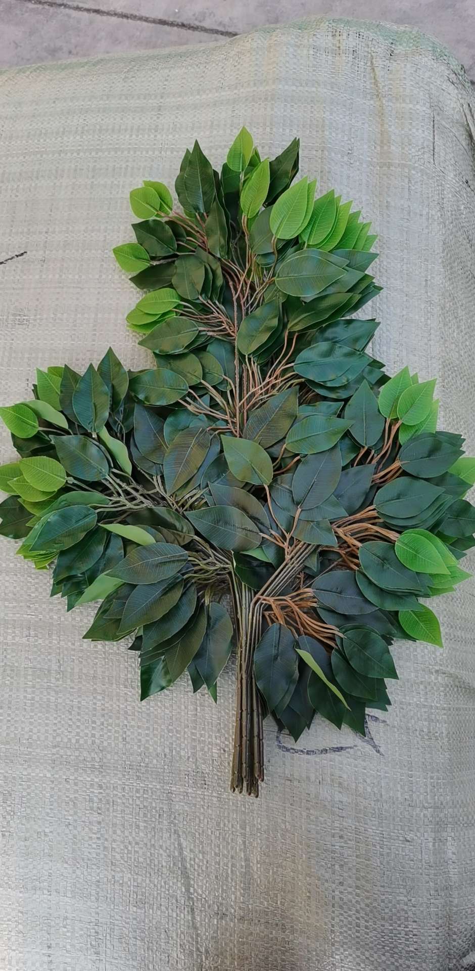 Simulation Plant Decoration Good Adhesive Tape Banyan Tree Branches details Picture