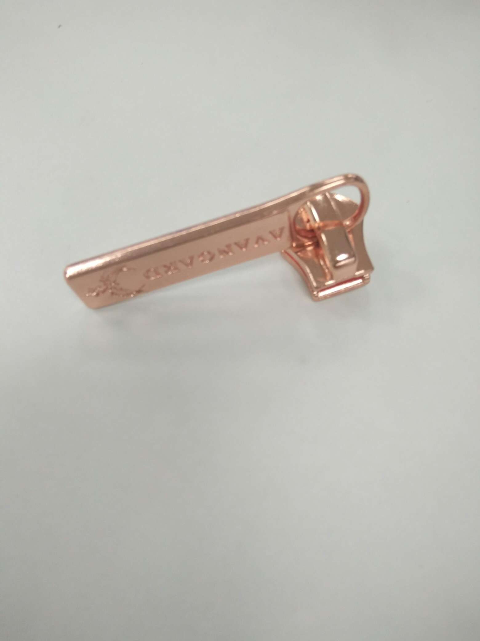 服装辅料箱包拉链头新款拉锁头花式拉片批发细节图