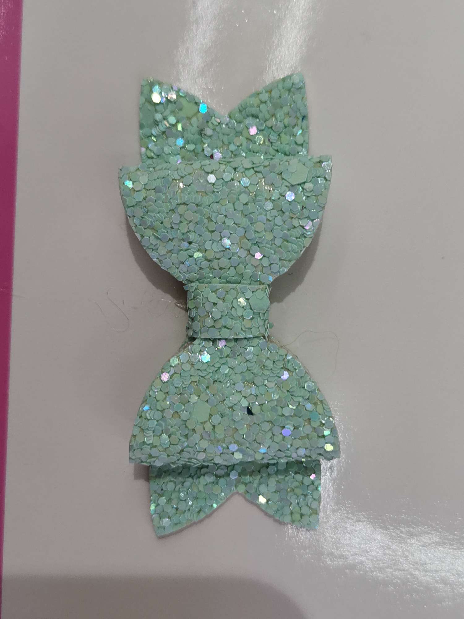 Double-layered small bow tie with ceramic pieces details Picture