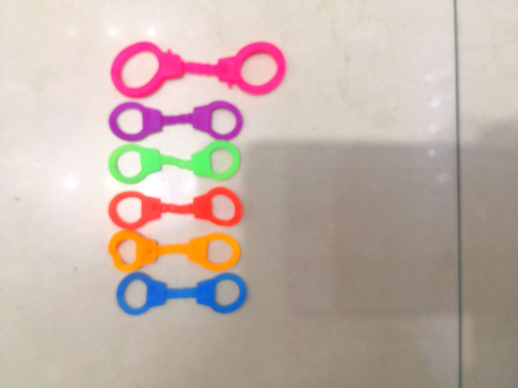 TPR手铐 中号手铐 创意玩具 TPR玩具 儿童玩具 礼品