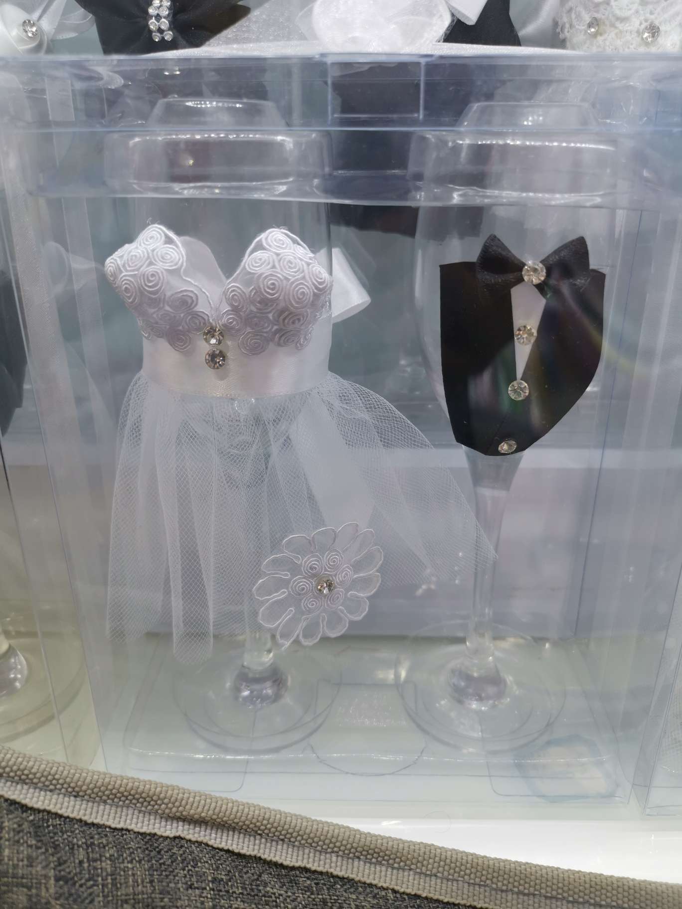 Wedding Gift Dress Wine Glass K-32