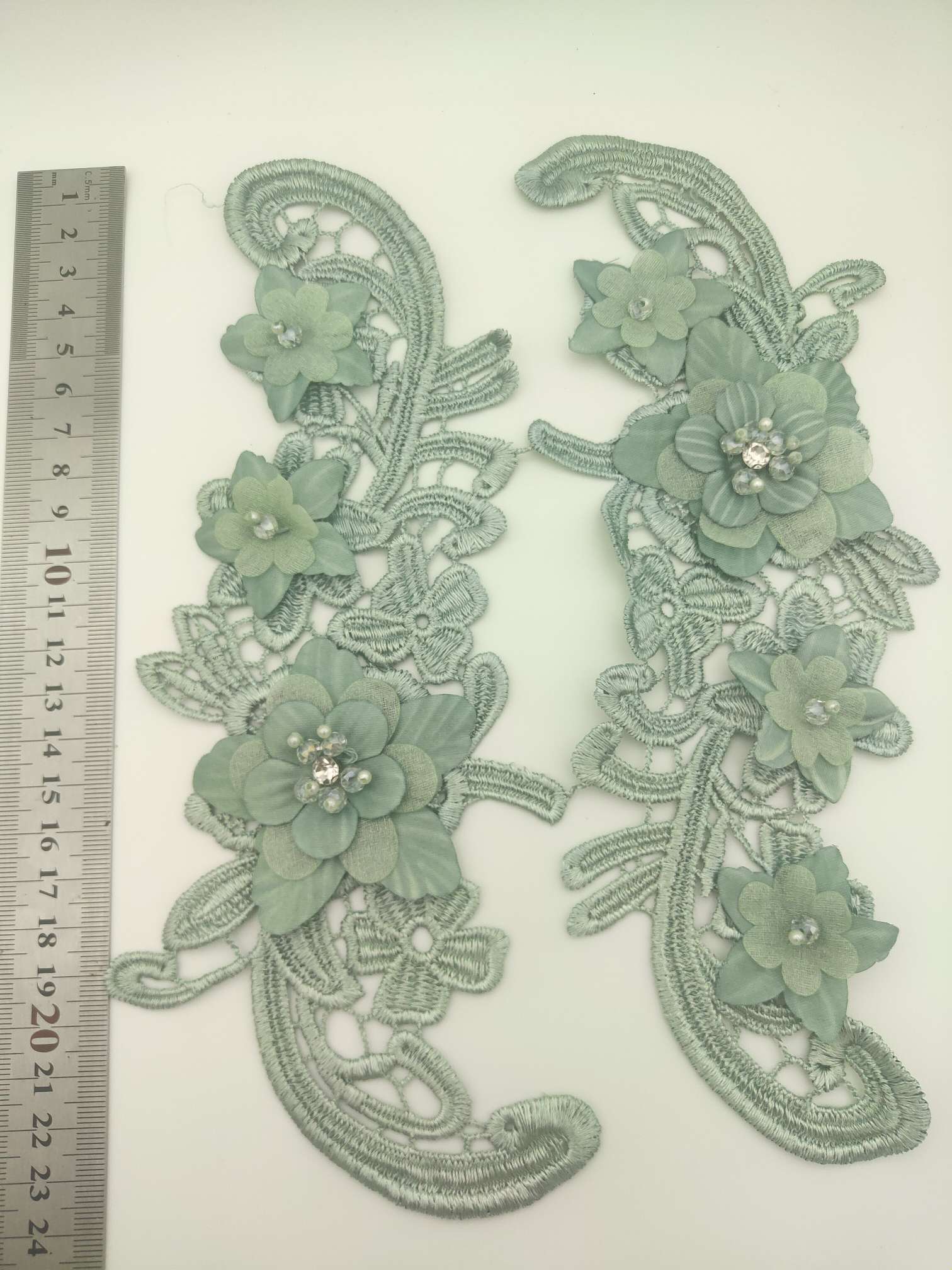 Polyester-polyester double-flower hand-stitched beaded flower clothing accessories, DIY collar flower wedding dress decoration 1-13 Item Picture