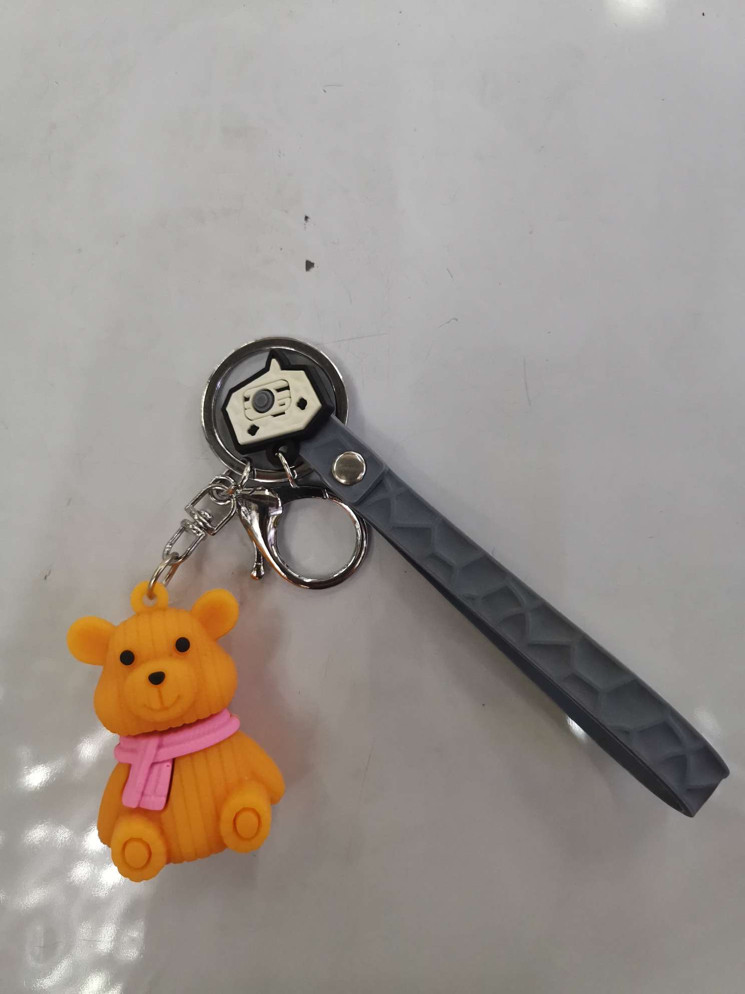 小熊公仔卡通小熊钥匙扣可爱小饰品精致女书包挂饰少女心情侣款车钥匙挂件塑胶钥匙扣