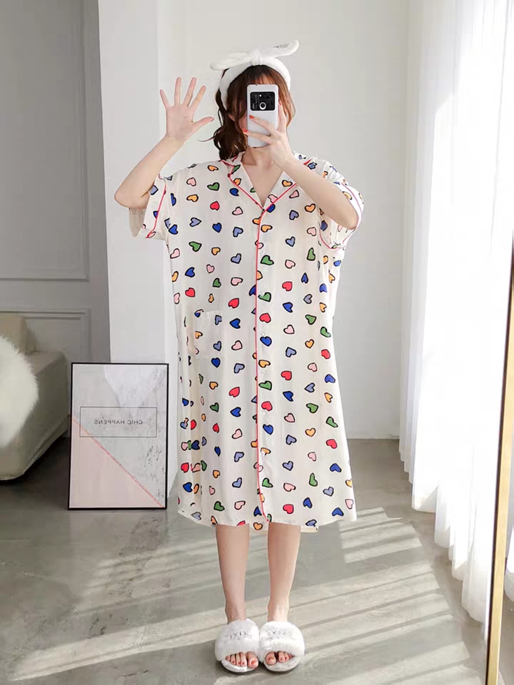 New 2020 Comfortable and loose women's style, oversized cotton and silk short-sleeved long sleeping dress, summer cardigan dress, pajamas, loose for pregnant women, overweight girls, home wear for women, small, medium and large sizes. Color: White, blue