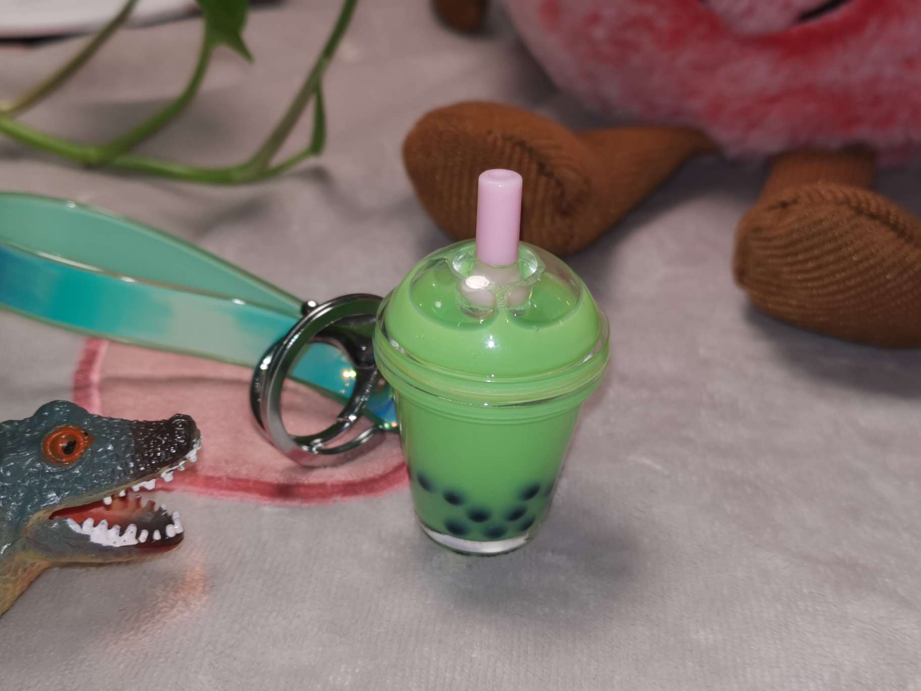 饮料钥匙扣白底实物图