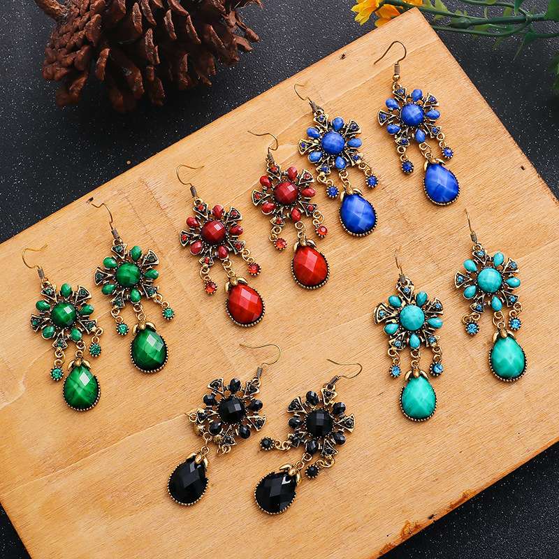 Diversified ethnic style earrings thumbnail