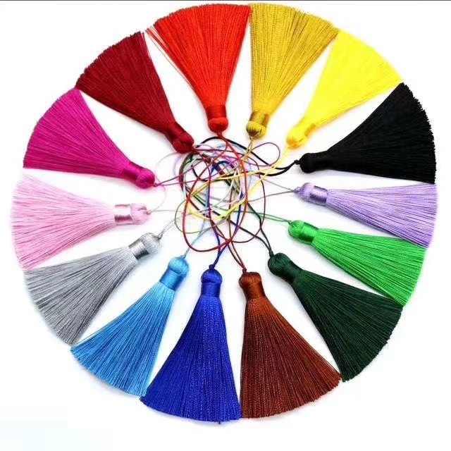 2021 New Factory Direct Wholesale China Knot Gift Raw Material Small Fat Tassel details Picture