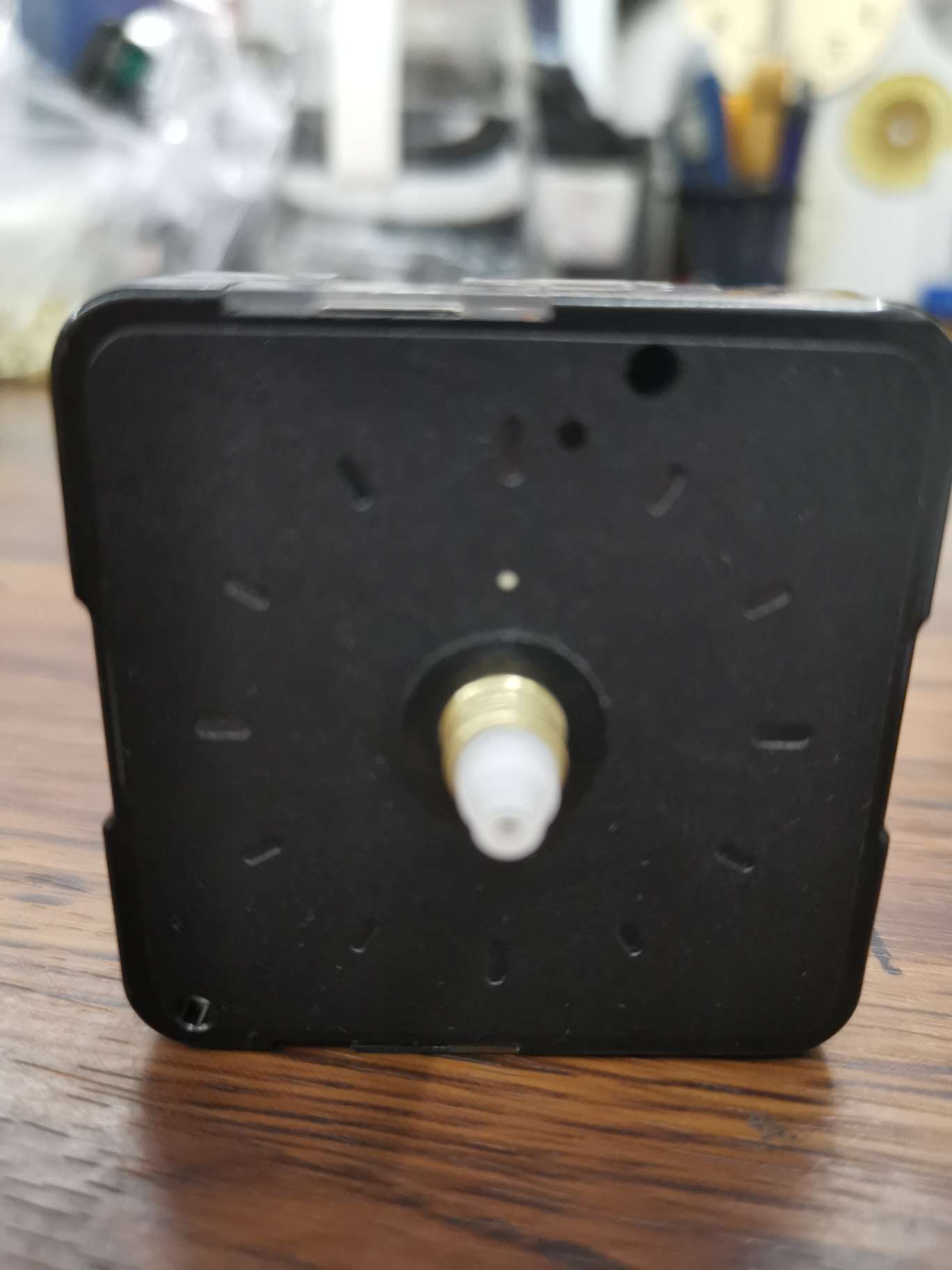 The Clock Movement Of The Handicraft Clock details Picture