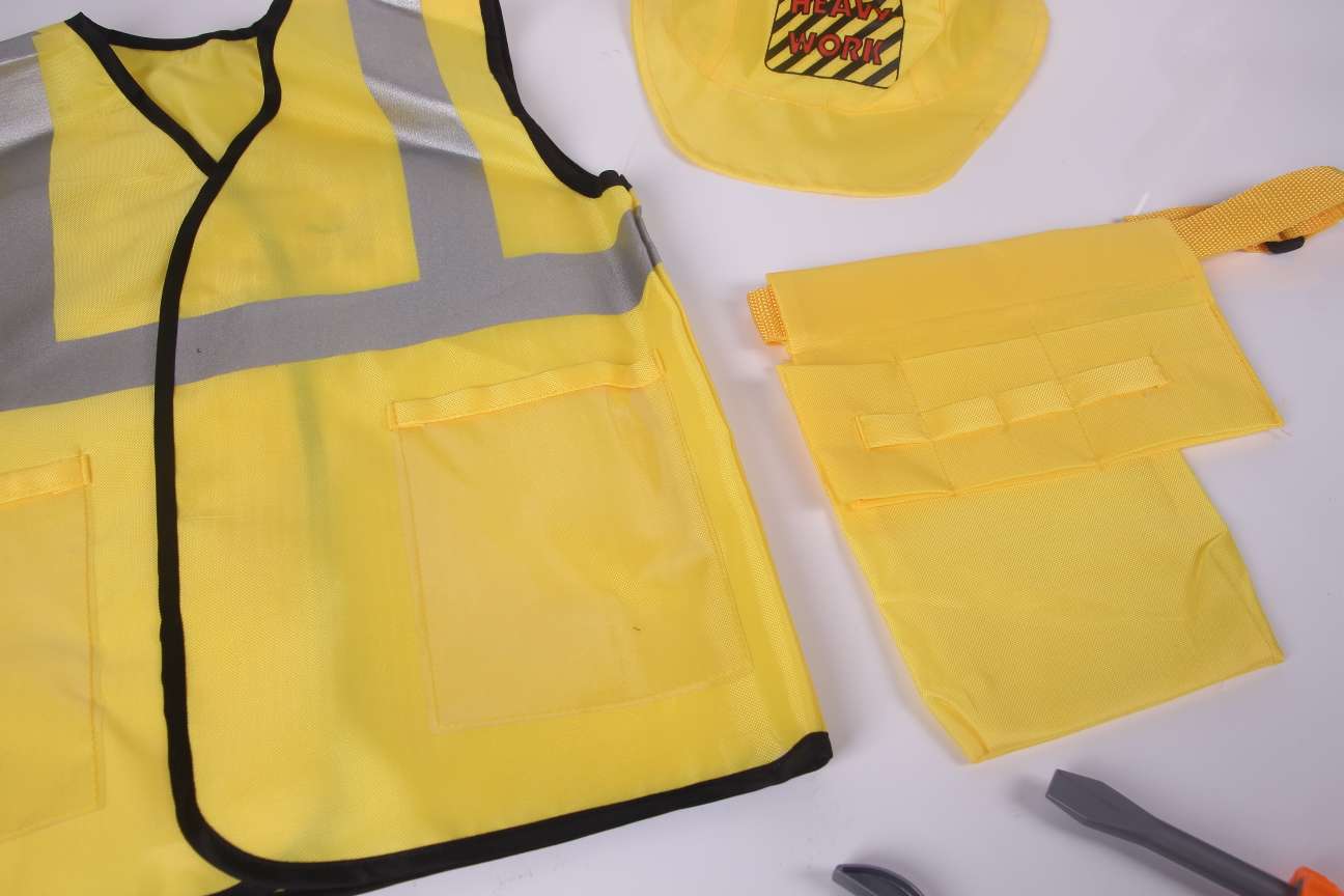 童表演服实物图