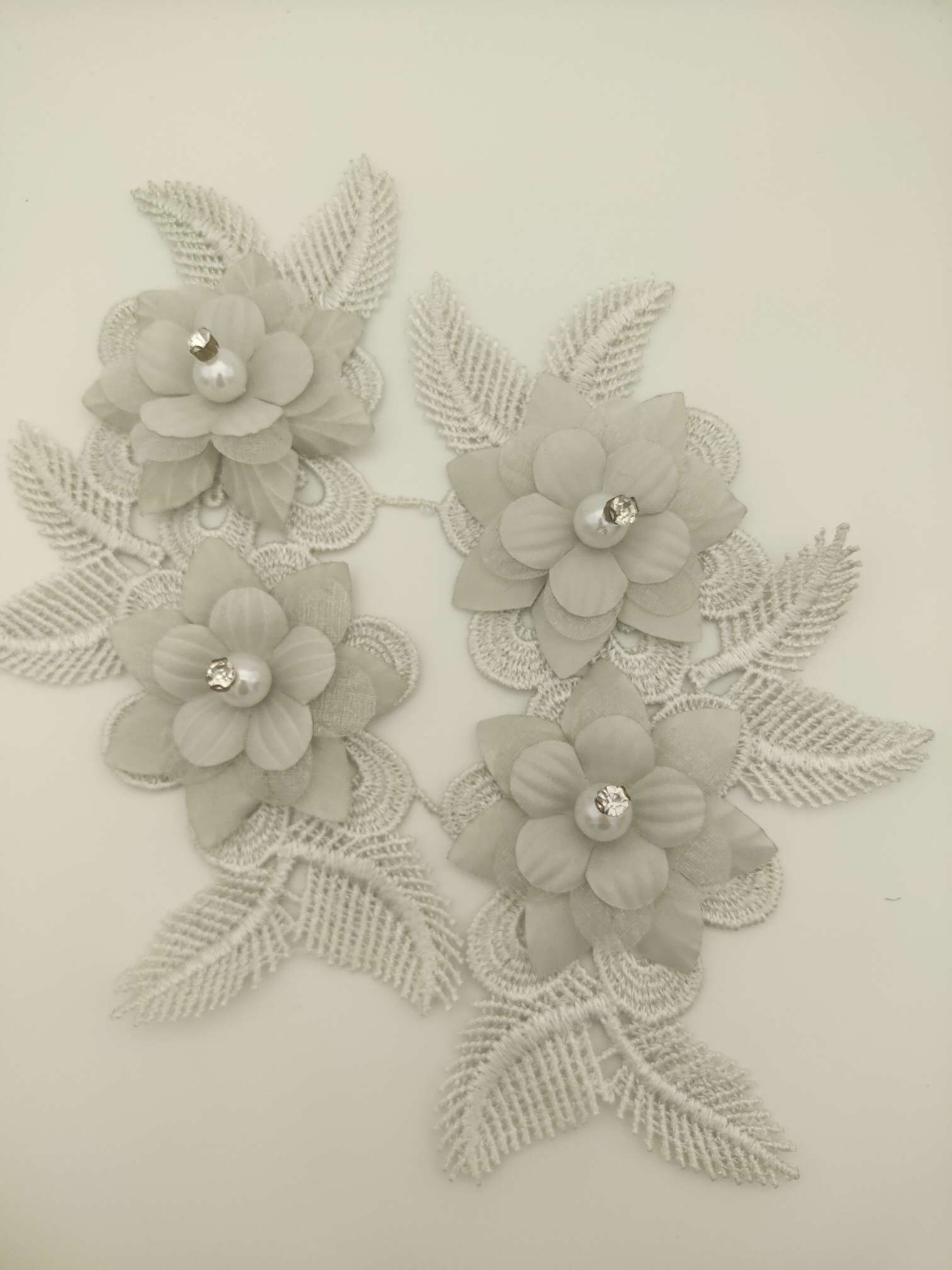 Polyester-polyester double-flower hand-stitched beaded flower clothing accessories, DIY collar flower wedding dress decoration 1-15 undefined