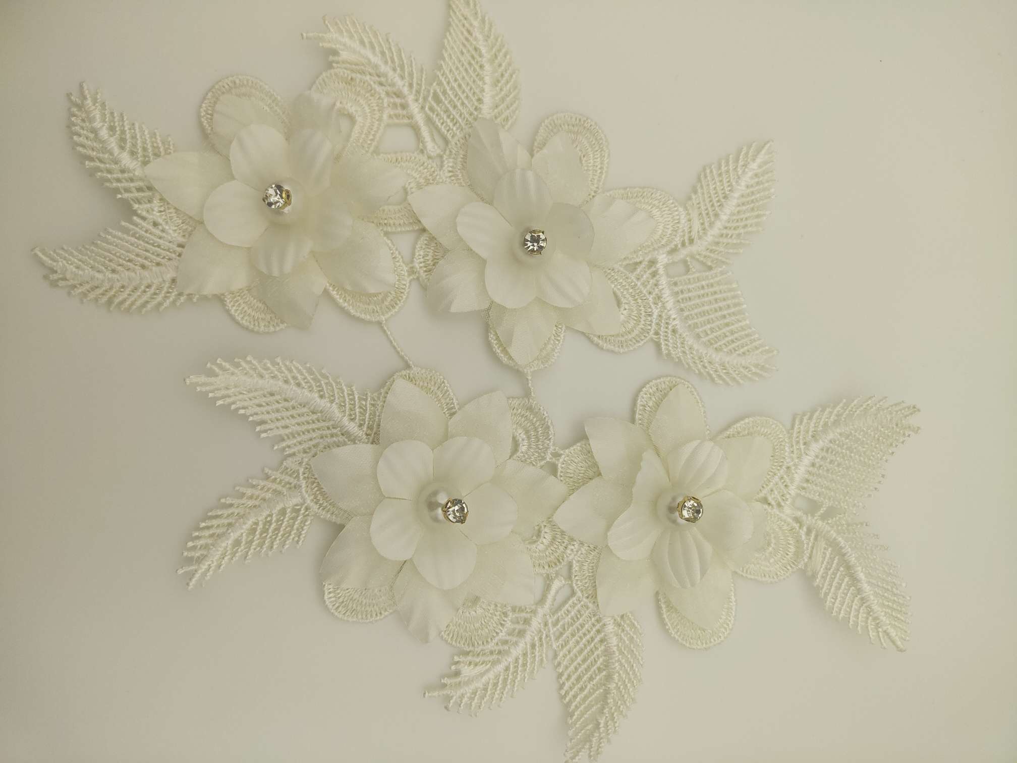 Polyester-polyester double-flower hand-stitched beaded flower clothing accessories, DIY collar flower wedding dress decoration 1-15 undefined