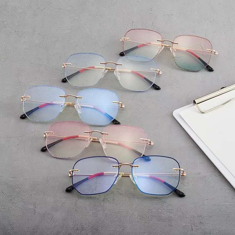 Fashion flat lens thumbnail