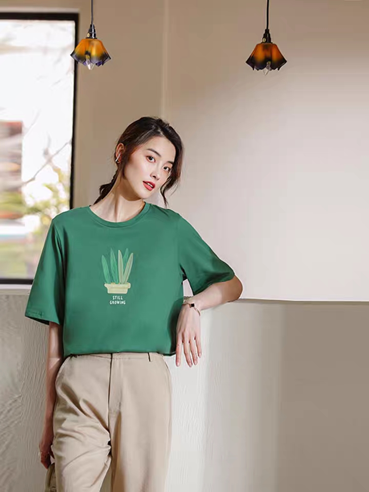 上衣短袖t恤女2020夏季新款打底衫宽松ins潮洋气上衣女款女装，尺码L XL XXL，颜色 绿色 黄色。图