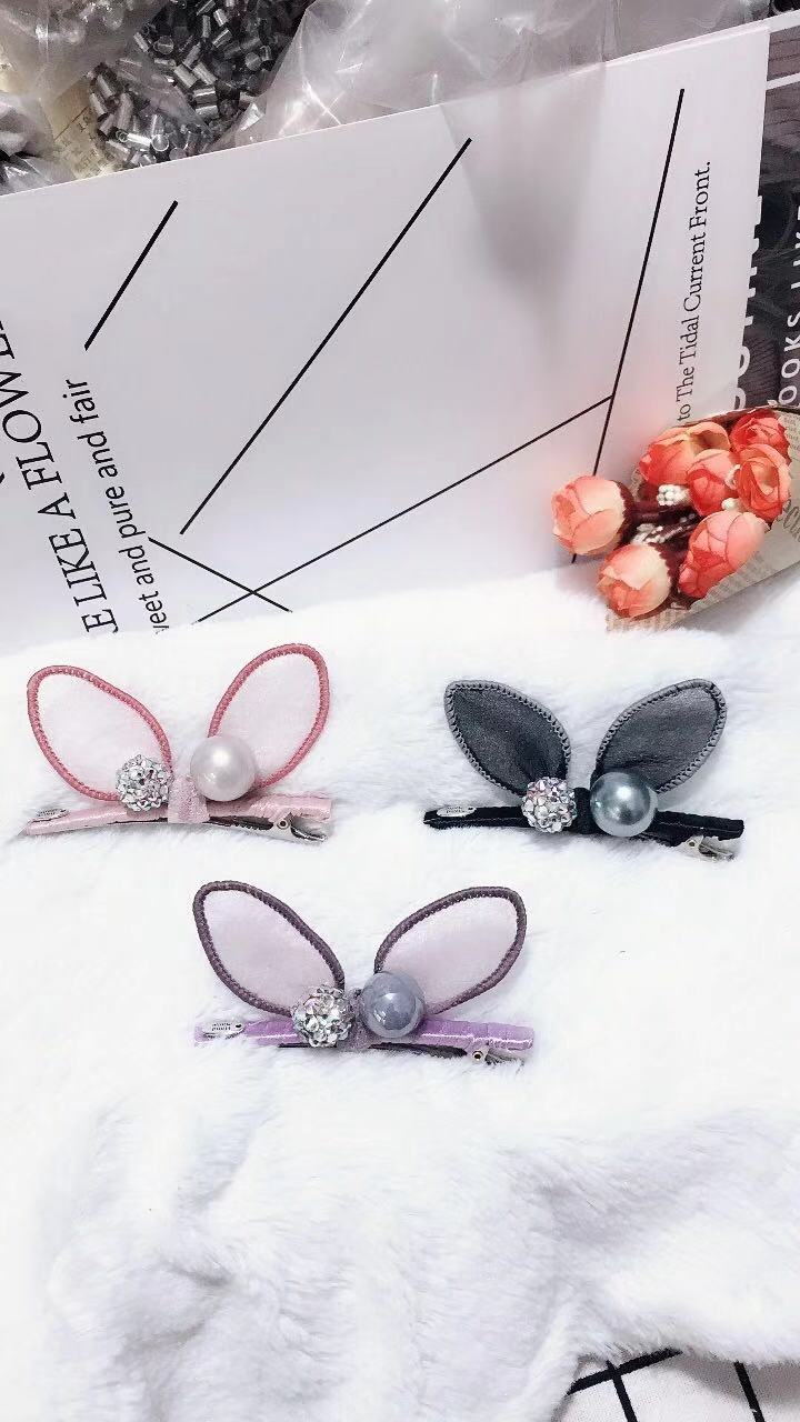 Butterfly Flower jewelry, pressed and tied gauze ear covers, diamond balls and pearls