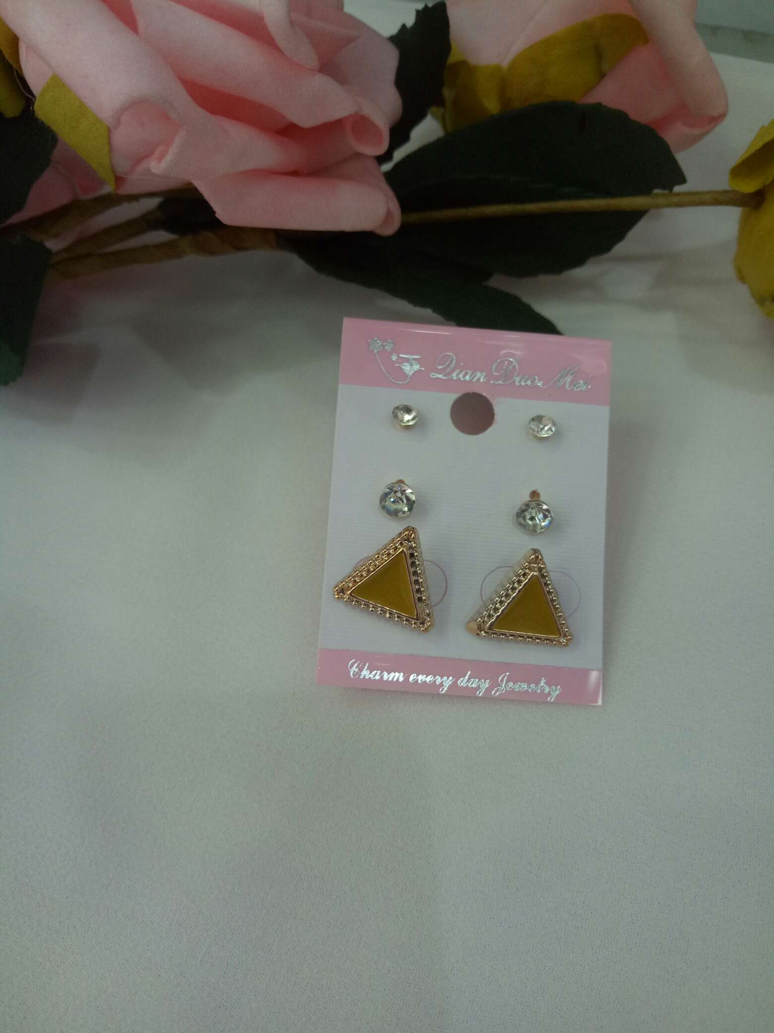 Triangular Korean Version Of Fashion Exquisite Small Earrings Stall Two Yuan Shop Gift Supply Item Picture