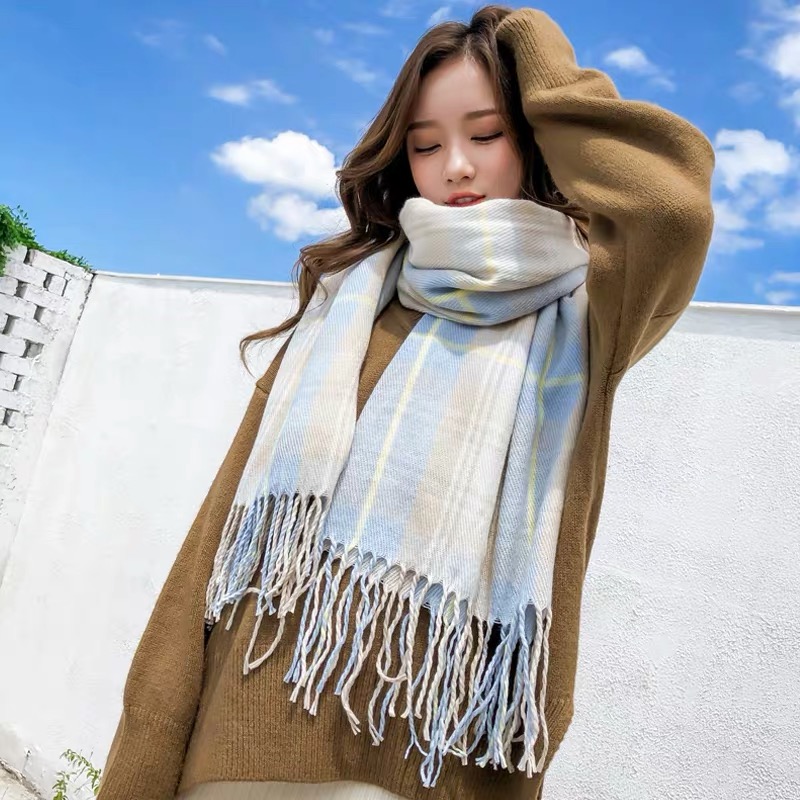 品尚围巾新款女秋冬季款加厚针织毛线围巾披肩围脖可爱少女格子围巾白底实物图