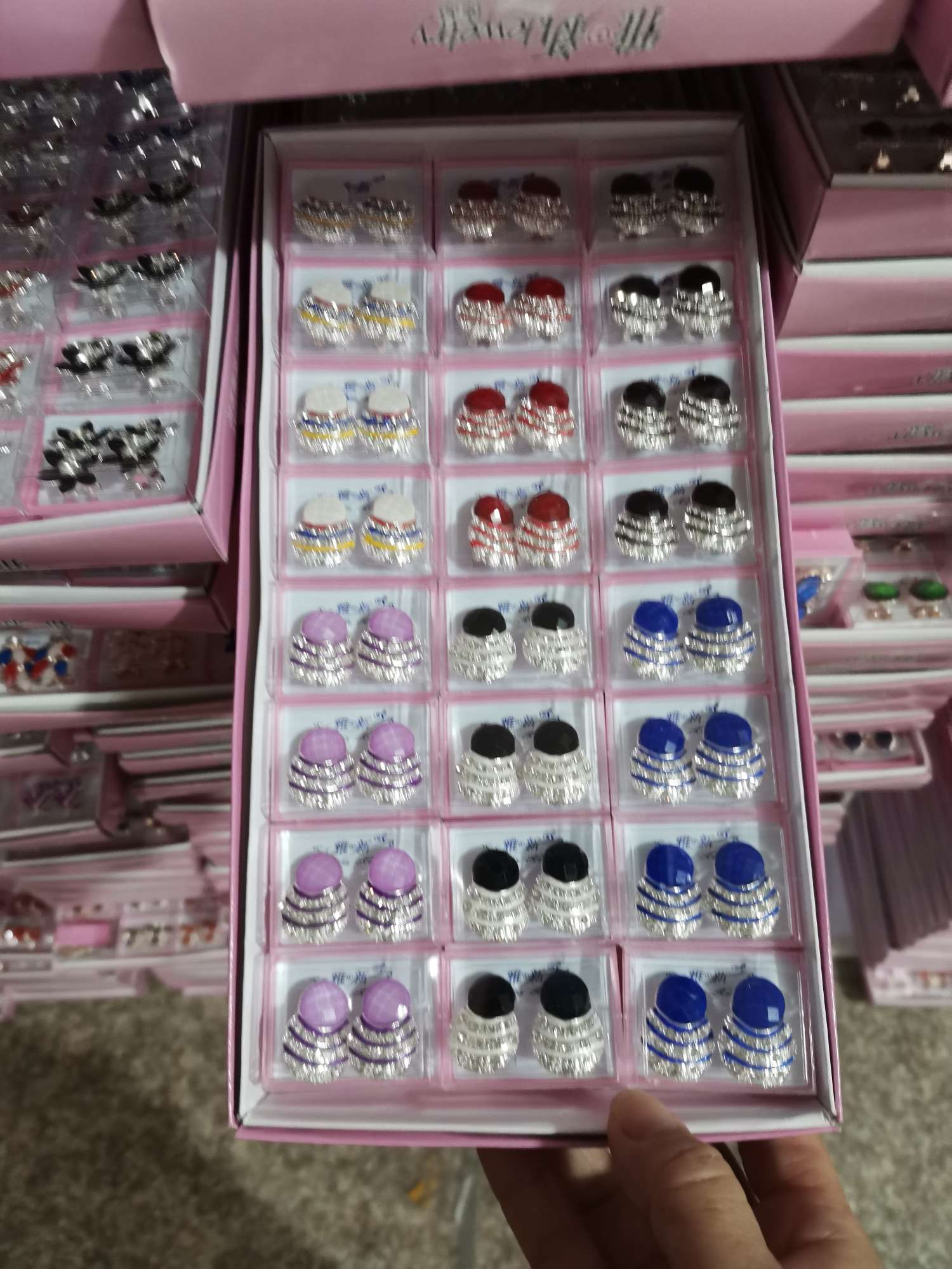 New Korean-style fashionable and stylish women's earrings, simple ear clips, 75 elegant and fresh