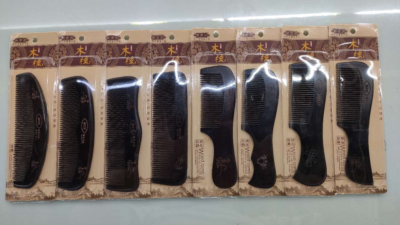 Aishangmei Boutique Wood Comb Purple Spray Paint Wood Comb Draw Card Aishangmei Draw Card Purple Wood Comb