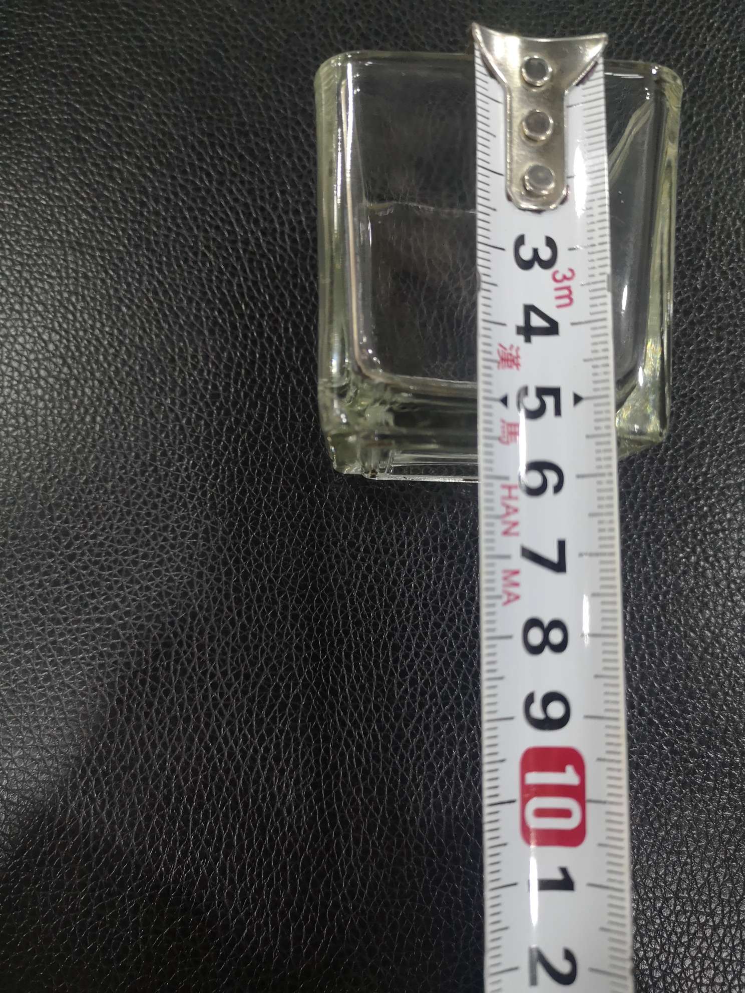 方形酒杯细节图