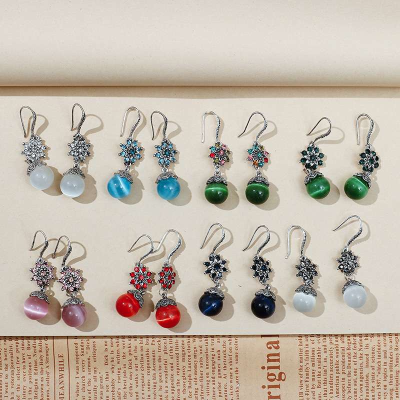 Simple, fashionable, elegant and noble lady with a variety of cat's eye stone earrings 73, elegant and new