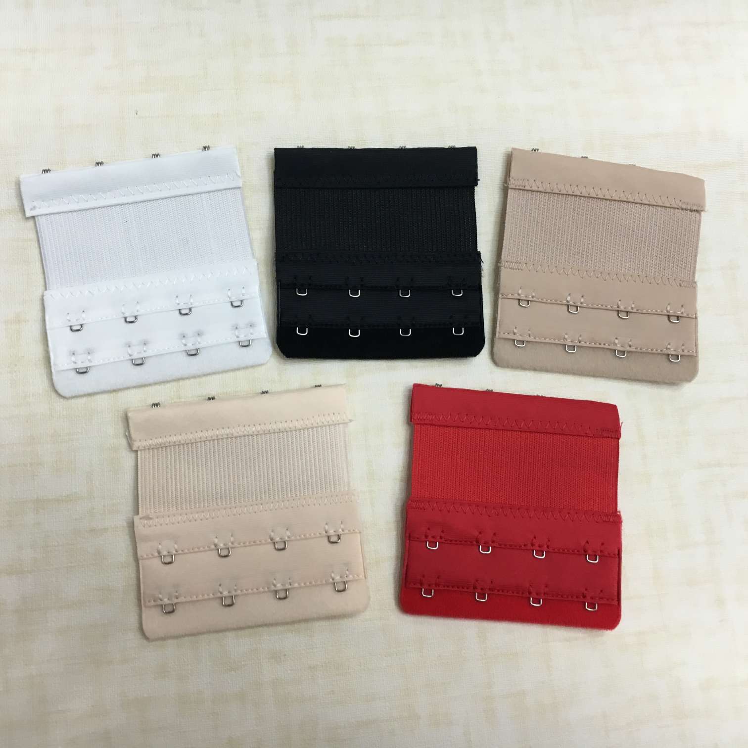 Extension button of bra bra and stretch button of elastic underwear