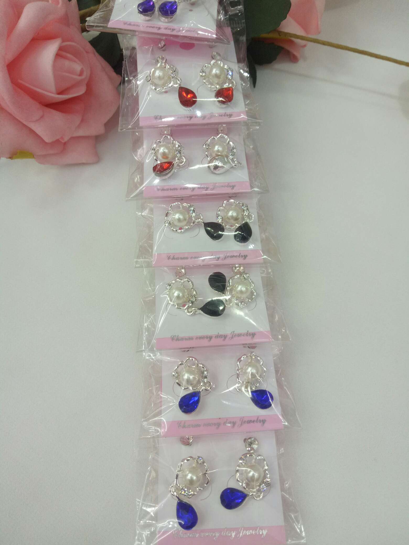 Drop Pearl Fashion Exquisite Small Earrings Stall Two Yuan Shop Gift Supply Item Picture