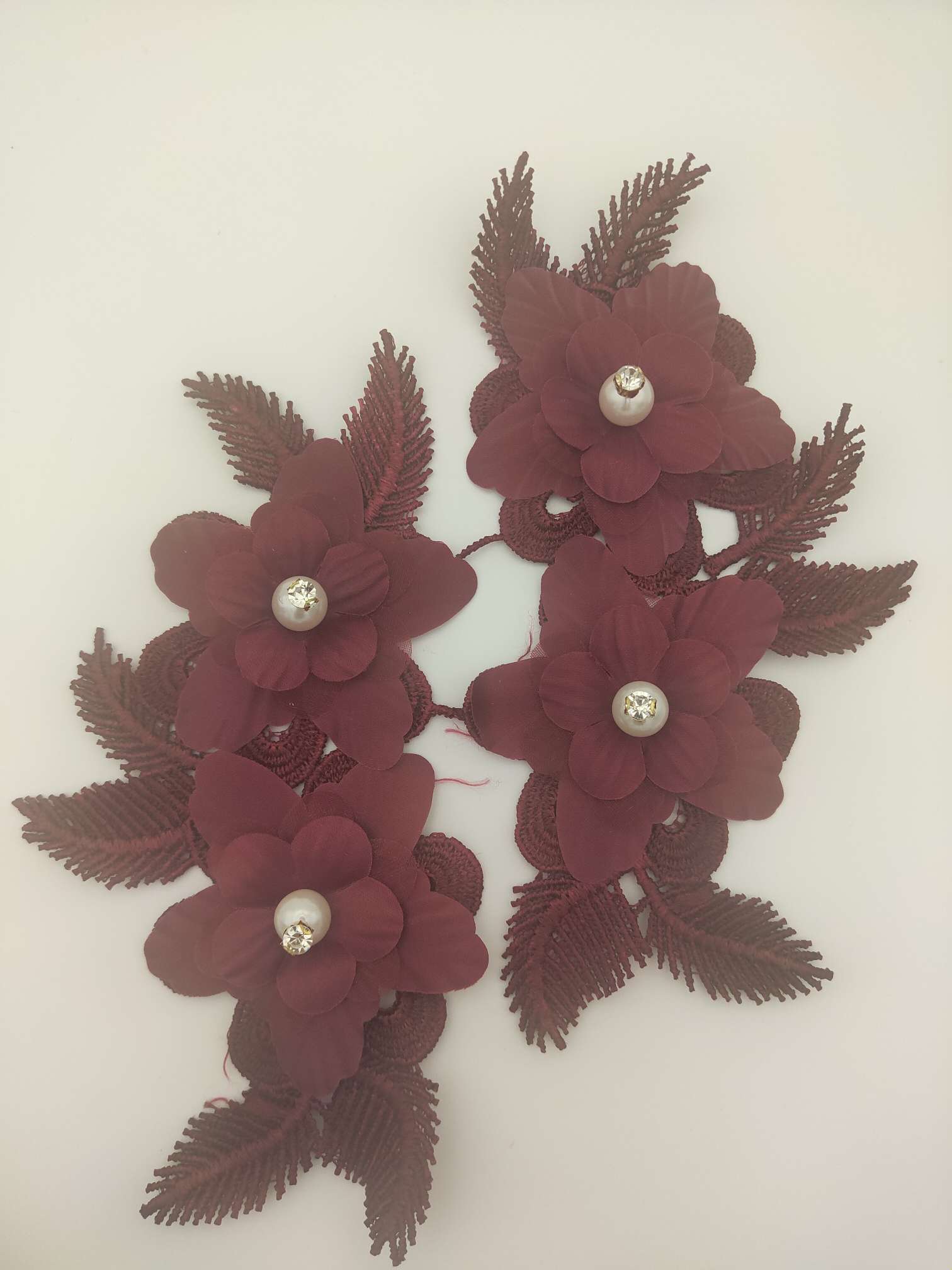 Polyester-polyester double-flower hand-stitched beaded flower clothing accessories, DIY collar flower wedding dress decoration 1-16 Application Scenario