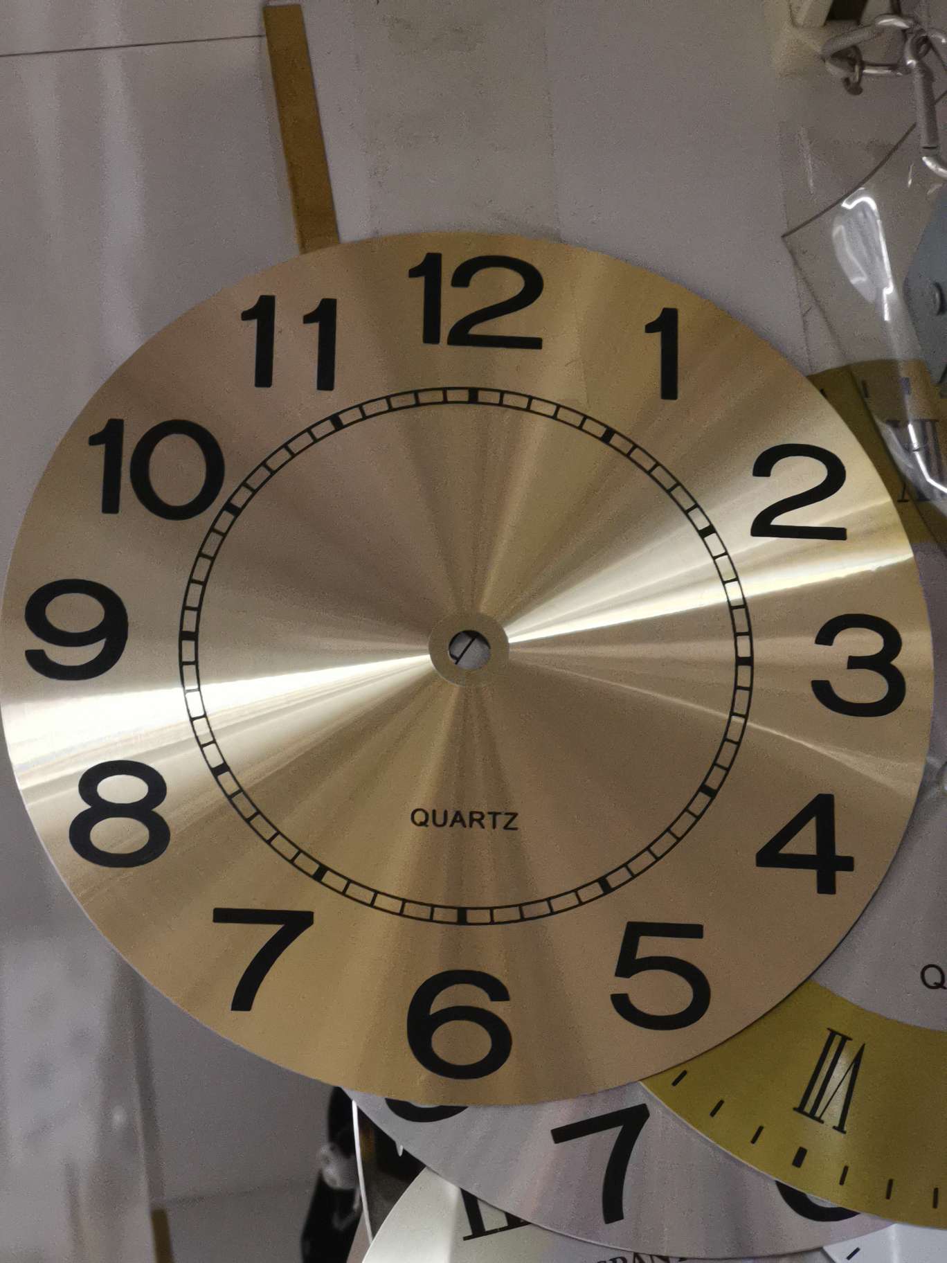 工艺品种之21.7cm钟表铝面