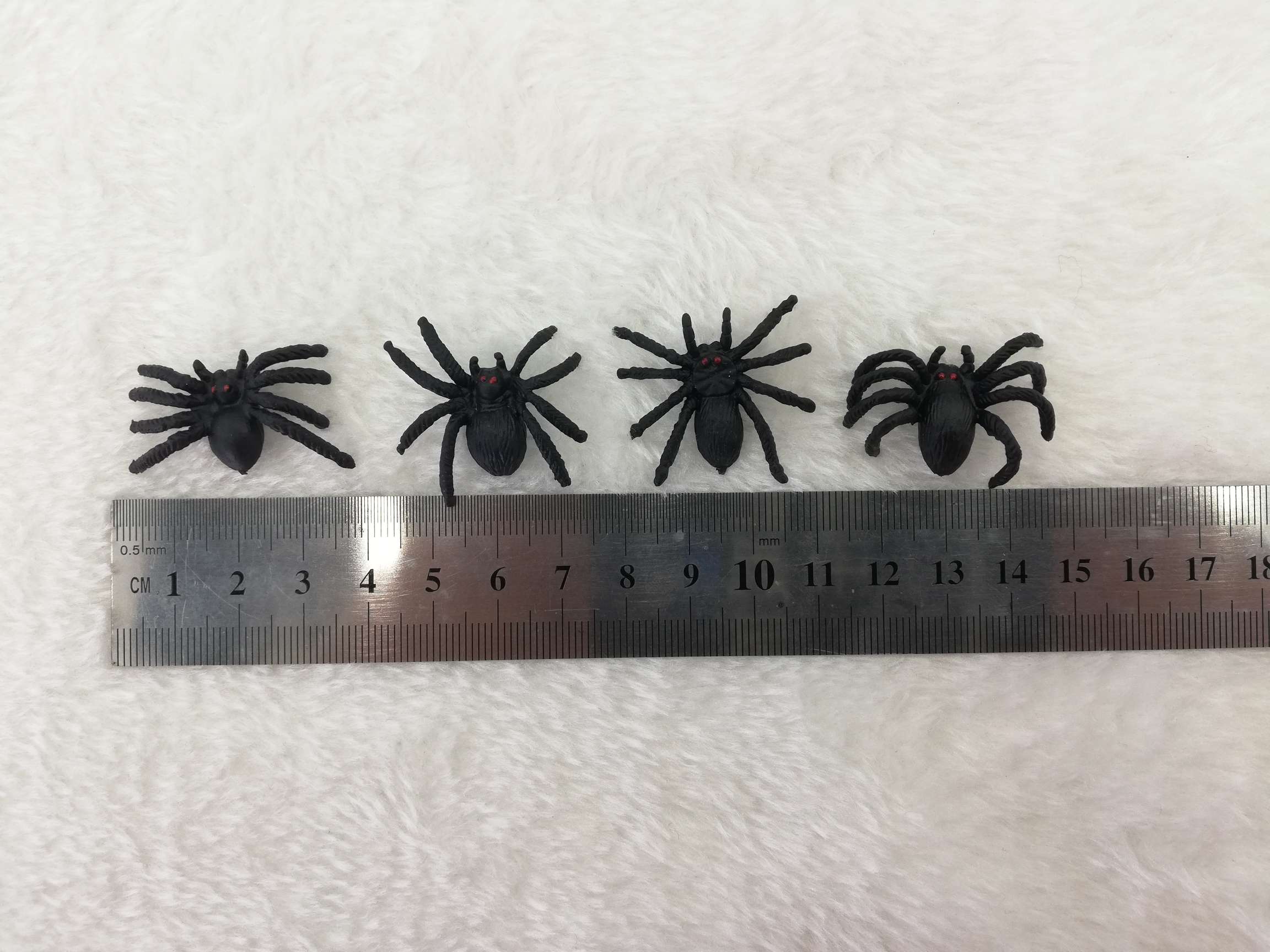 PVC plastic spider simulation model 4 Yl-114 thumbnail