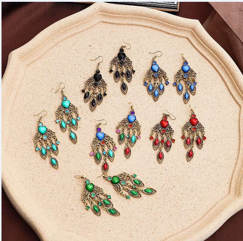 في الماضي الماضي، في الماضي details Picture