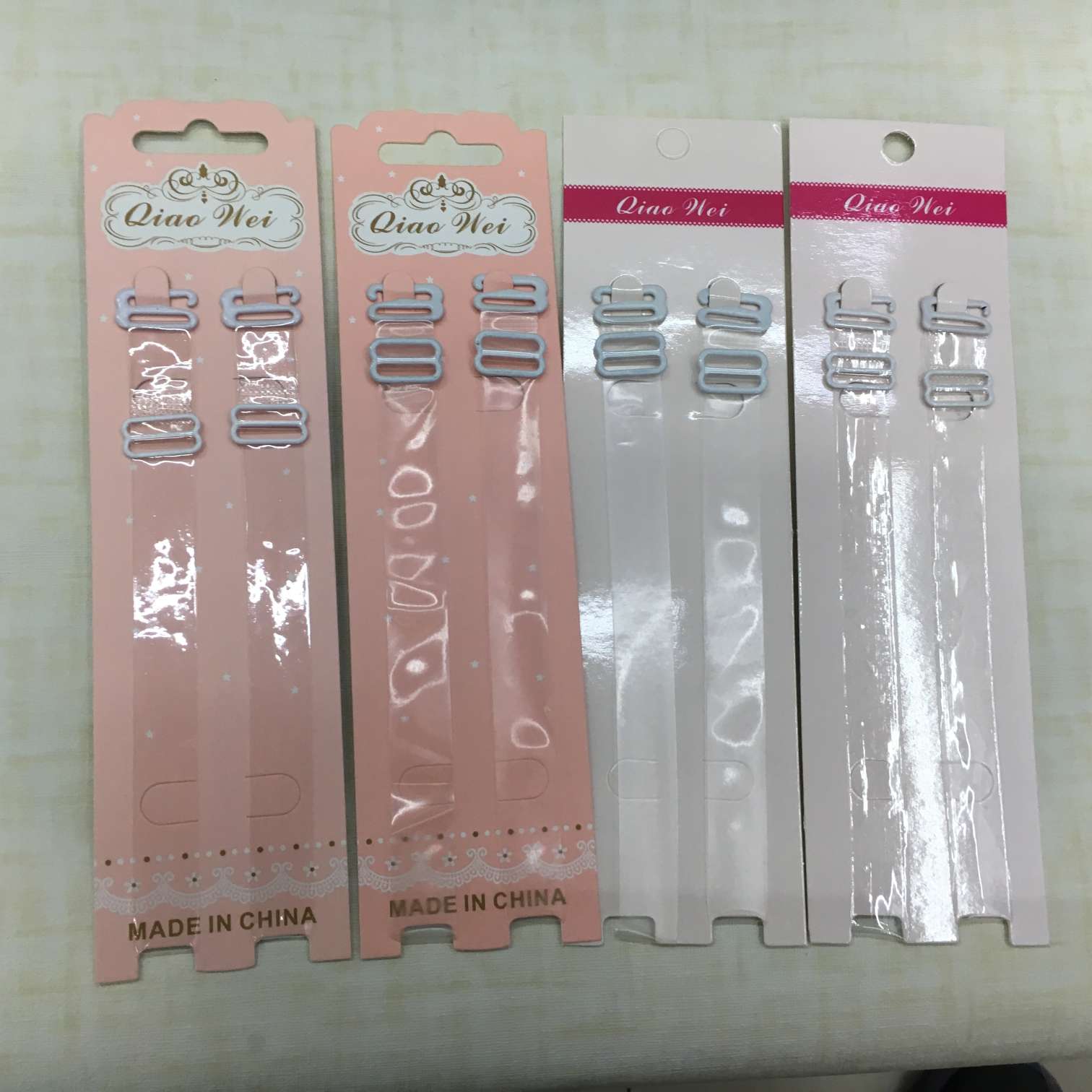 Bra underwear invisible shoulder strap transparent frosted shoulder strap electrostatic buckle shoulder strap 1.5 cm wide packaging paper card Application Scenario