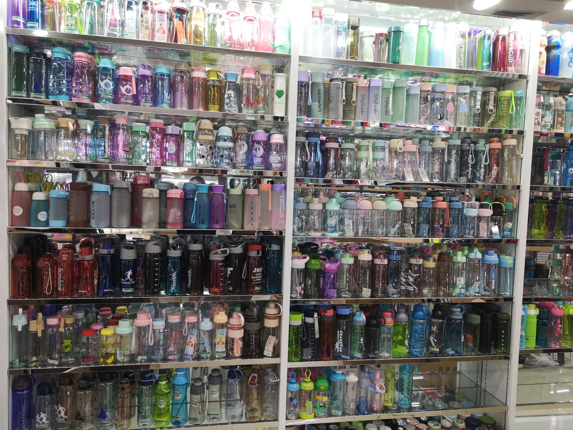 Yiwu Hongzheng Daily Necessities Co., LTD describe pic - 5