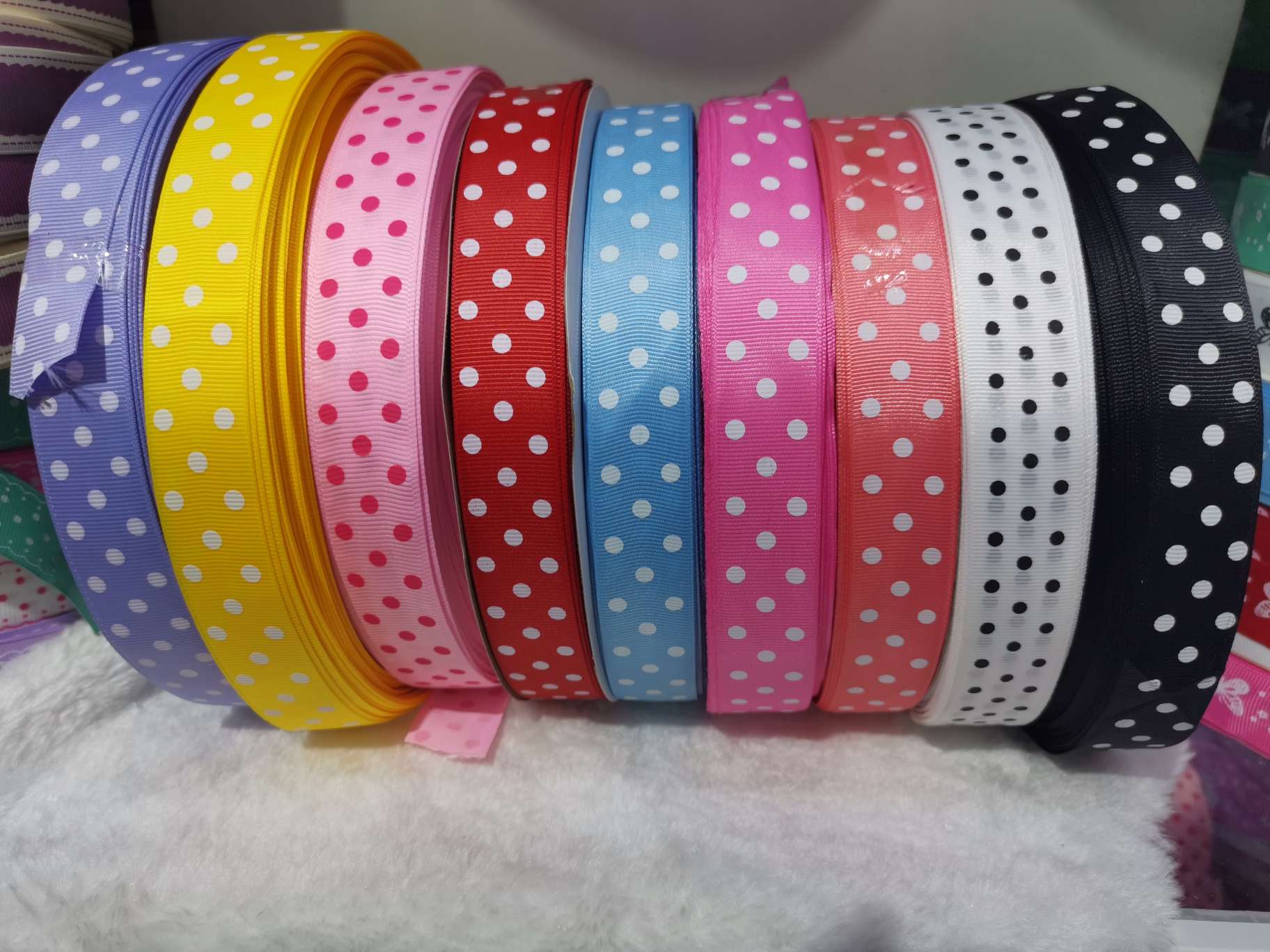 Print 2.5 cm rib on three major dots
