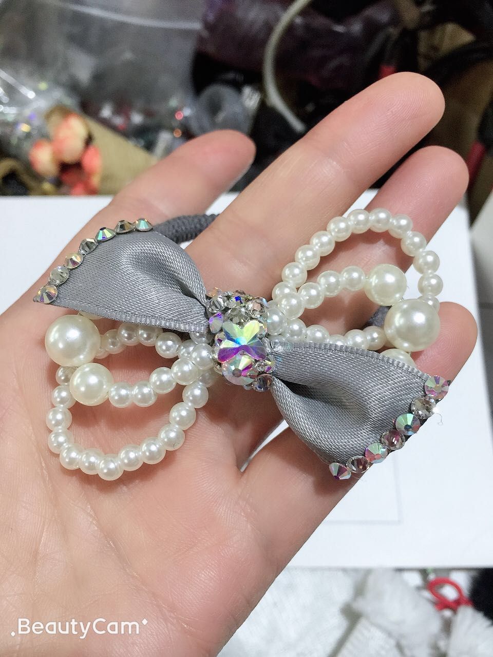 Butterfly Flower jewelry leather band pearl double figure-eight tie node Diamond leather band pearl double figure-eight tie result Specification image
