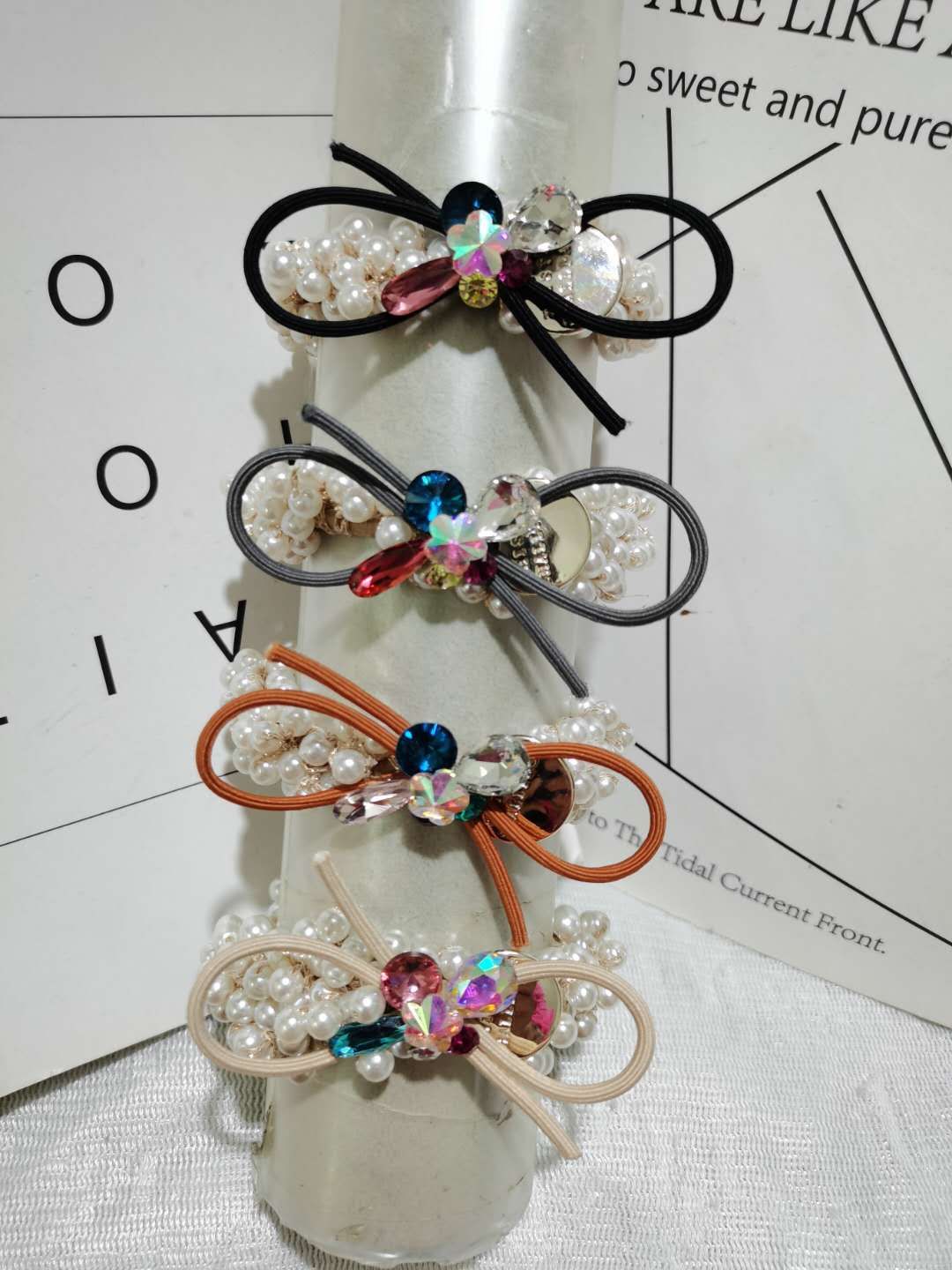 Butterfly Flower jewelry pearl leather band 8-shaped knot splicing details Picture
