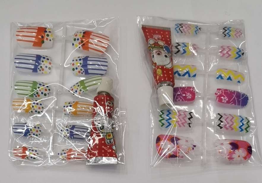 Twenty cartoon children's nails details Picture