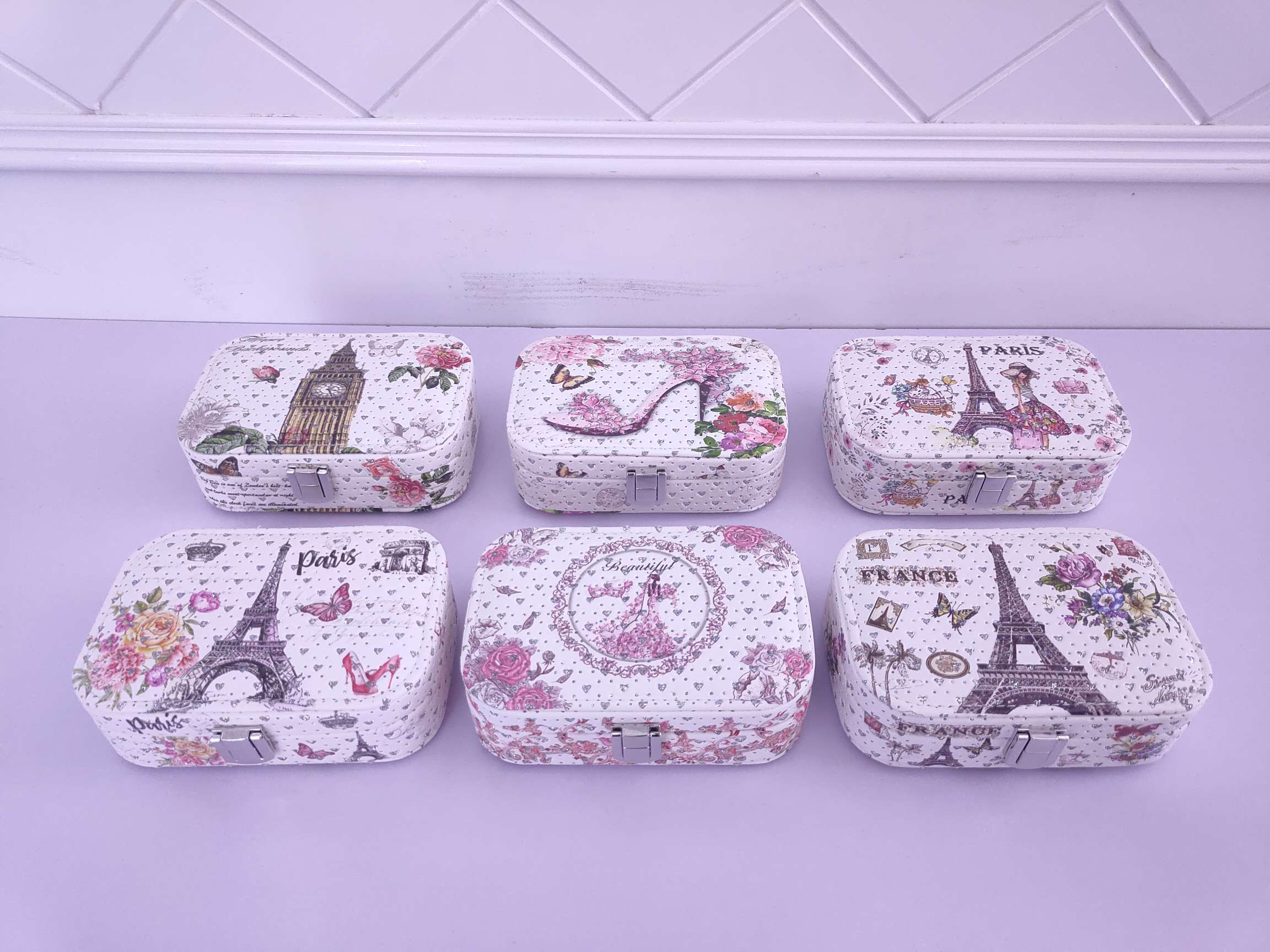 Jinqi Home British Style Portable Jewelry Box Travel Small Earrings, Rings, Necklaces and Accessories Storage Box Z030