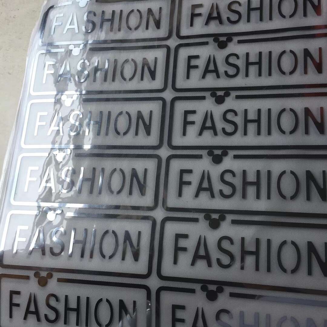 Specializing in the production of gold and silver embossed shoulder straps, etiquette straps, LOGO design for festivals, balls, parties, bridal parties, and bachelor parties undefined