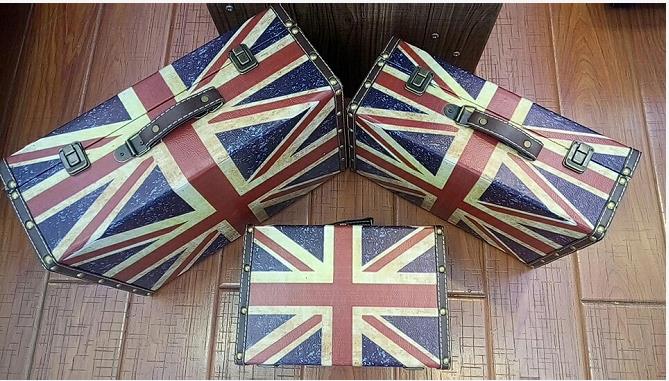 英伦风三件套手提箱