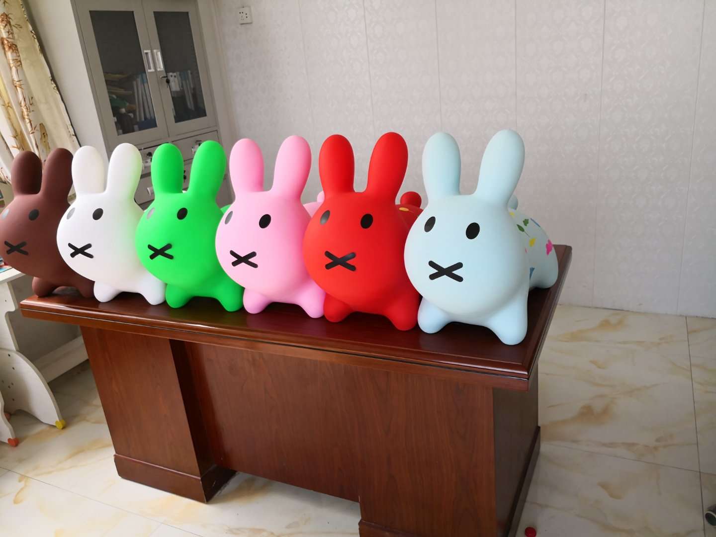 Long-eared jumping horse