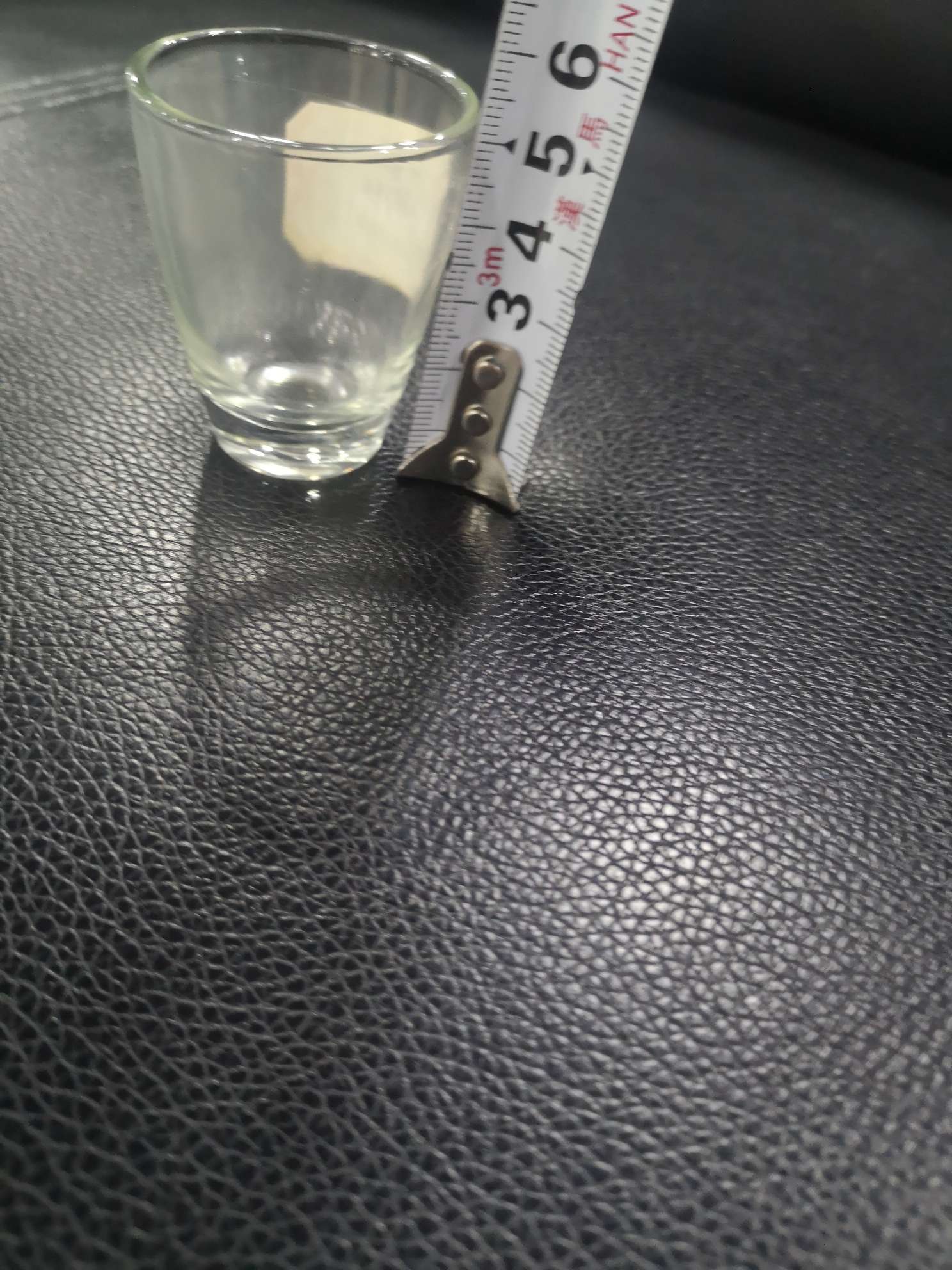 心型酒杯细节图